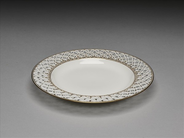 法國 塞弗爾窯 白瓷描金鏤空雕花杯托