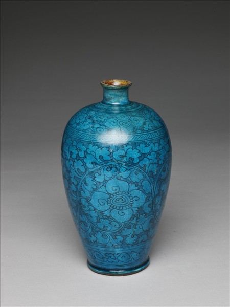 磁州窯 孔雀藍釉黑花紋梅瓶