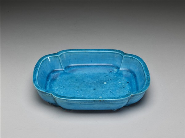 孔雀綠釉海棠式盤