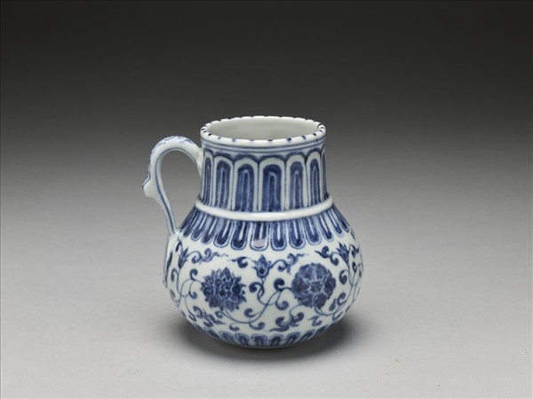 青花花卉紋花澆