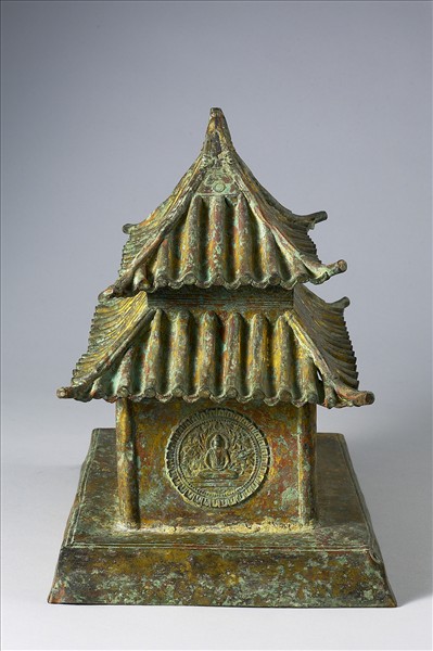 中國 唐 乾符二年（875） 押出銅鎏金 佛殿