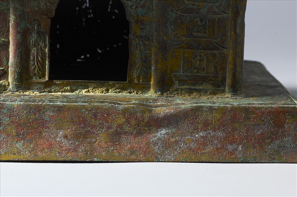 中國 唐 乾符二年（875） 押出銅鎏金 佛殿