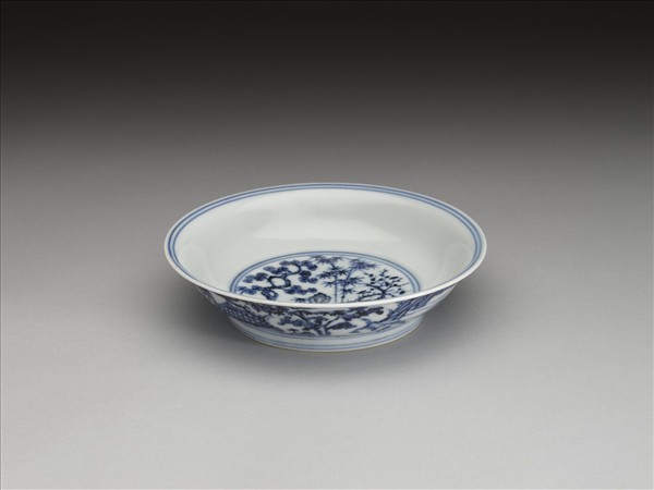 青花庭園仕女圖盤