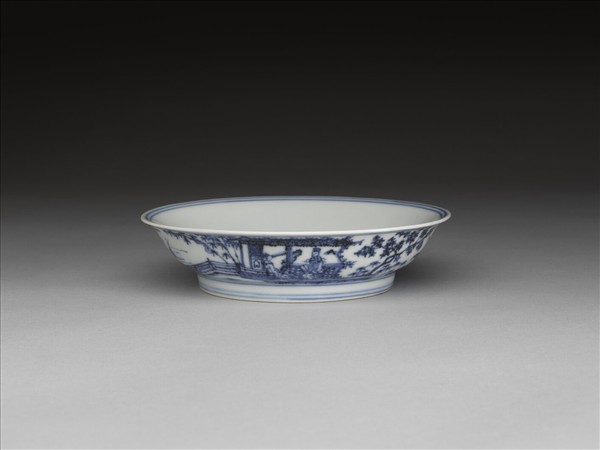 青花庭園仕女圖盤