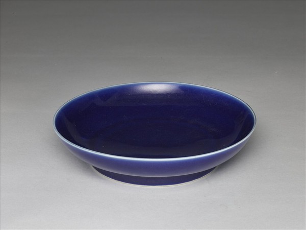 霽青釉盤