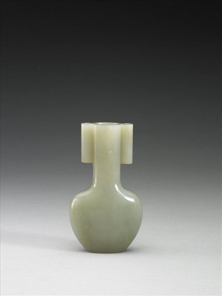 玉雕梅花貫耳瓶