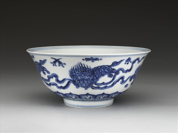 青花獅子紋碗