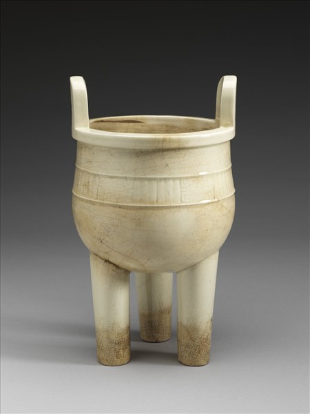 德化窯 白瓷三足鼎