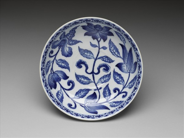 青花蓮花紋碗