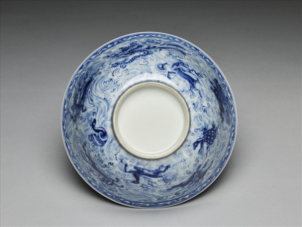 青花海獸紋碗
