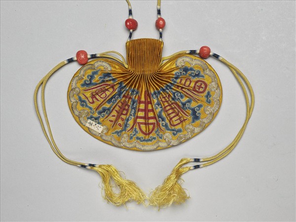 鍍金嵌琺瑯帶扣吉服帶