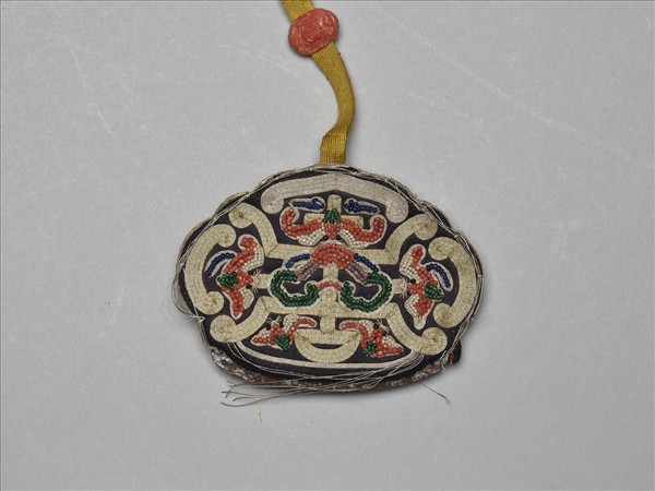 鍍金嵌琺瑯帶扣吉服帶