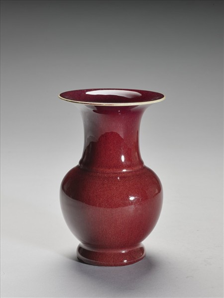 紅釉瓶