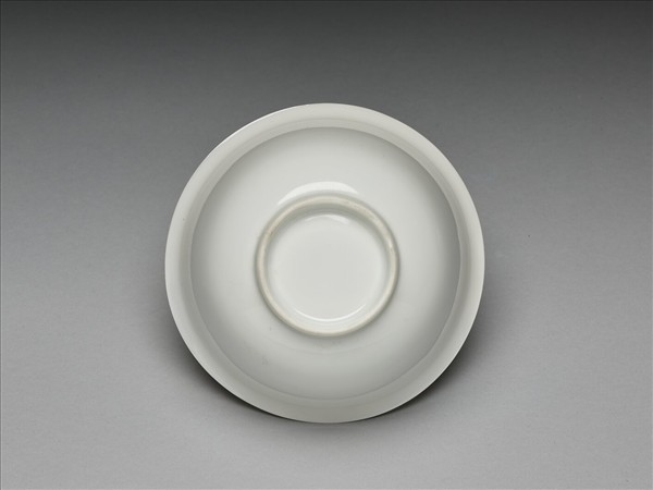 甜白釉雙龍紋碗