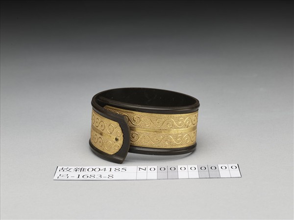 牛角嵌金鐲