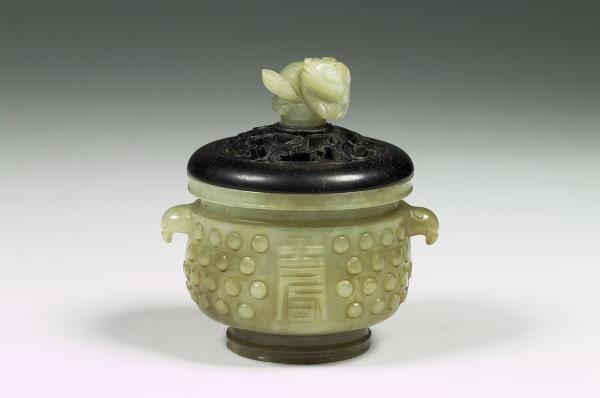 玉壽字乳丁紋簋形爐