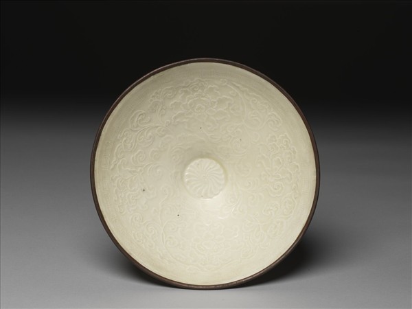 定窯 牙白印花石榴碗