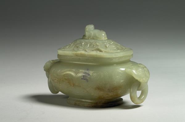 玉獸面紋橢圓爐