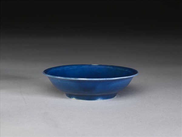 霽青釉碟