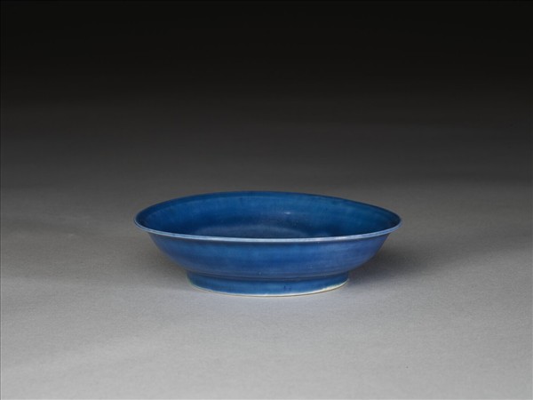 霽青釉碟