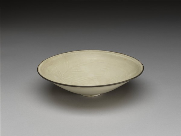 定窯 劃花雙鳧碗