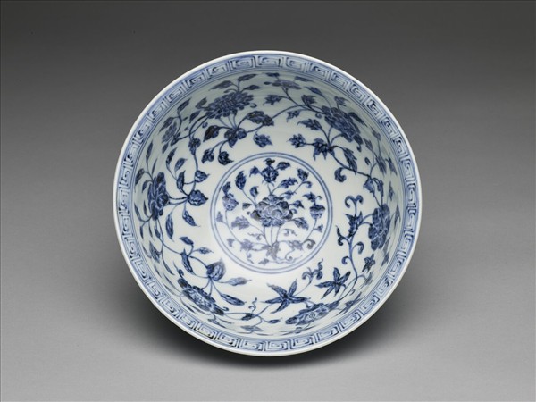 青花四季花卉紋碗