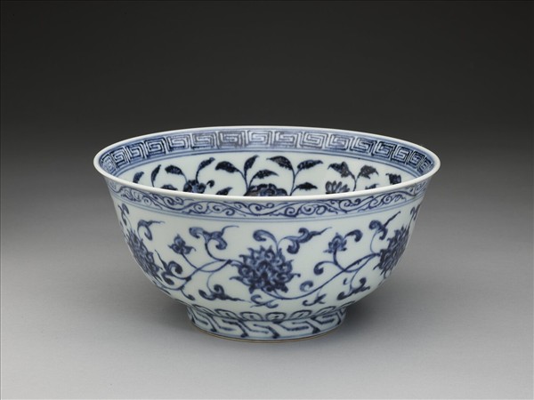 青花四季花卉紋碗