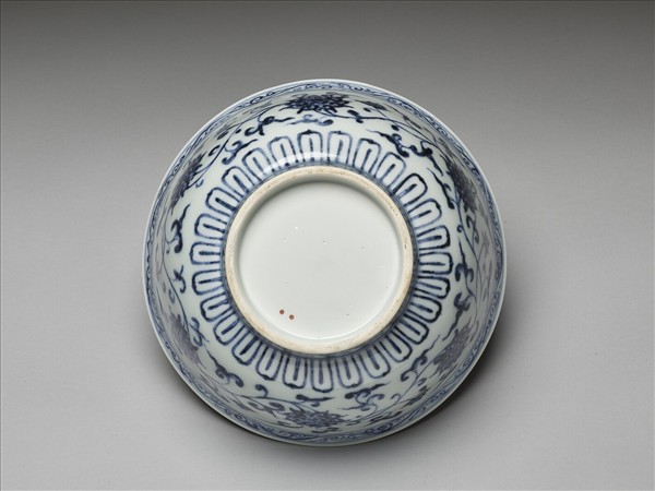 青花四季花卉紋碗