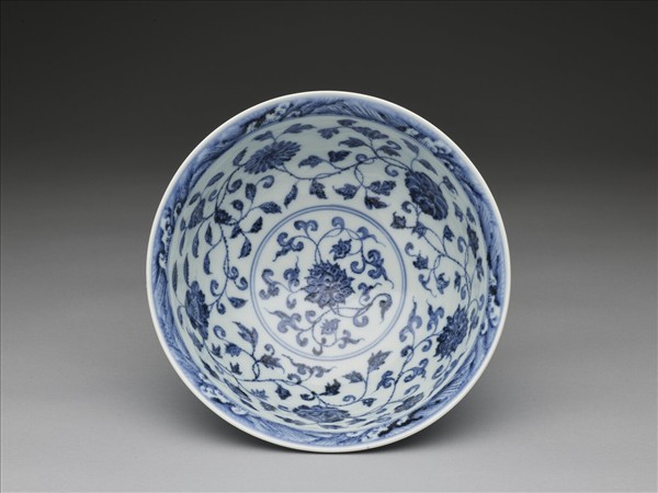 青花四季花卉紋碗