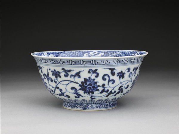 青花四季花卉紋碗