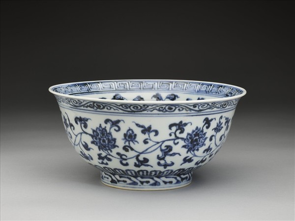 青花四季花卉紋碗