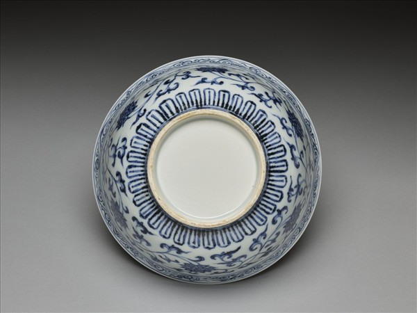 青花四季花卉紋碗