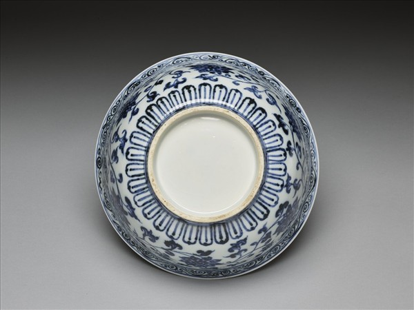 青花四季花卉紋碗