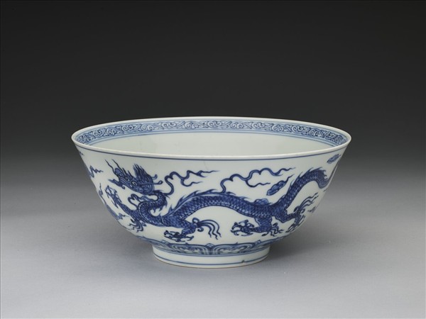 青花龍鳳紋碗
