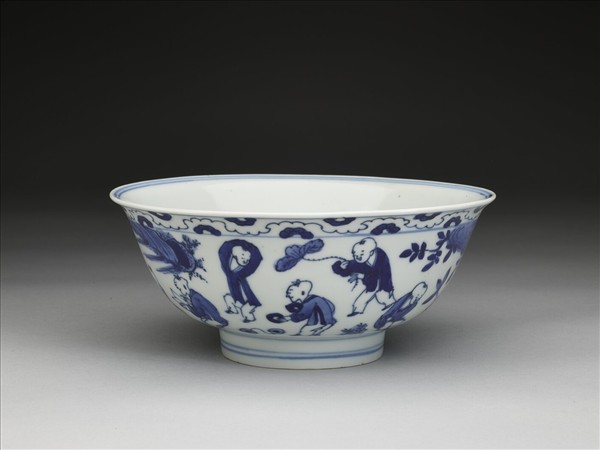 青花嬰戲圖碗