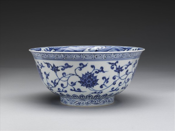 青花四季花卉紋碗