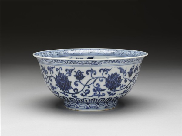 青花四季花卉紋碗