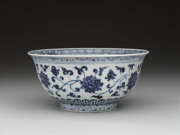 青花四季花卉紋碗