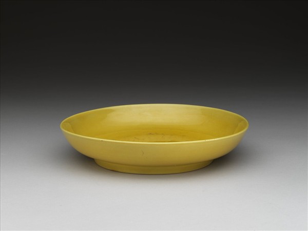 黃釉盤