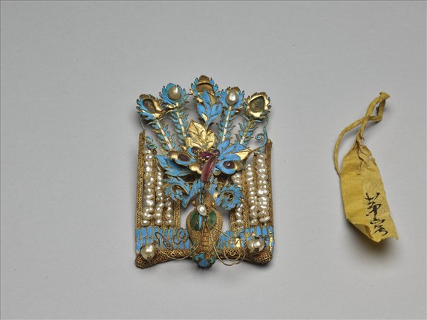 金纍絲點翠嵌珠寶鈿飾