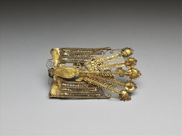 金纍絲點翠嵌珠寶鈿飾