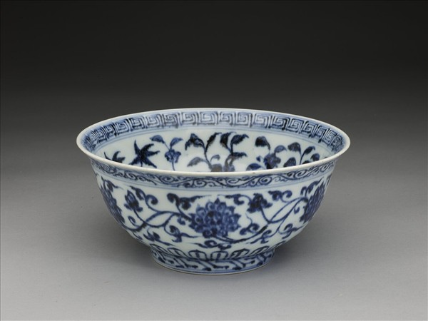官窯 青花花卉紋碗