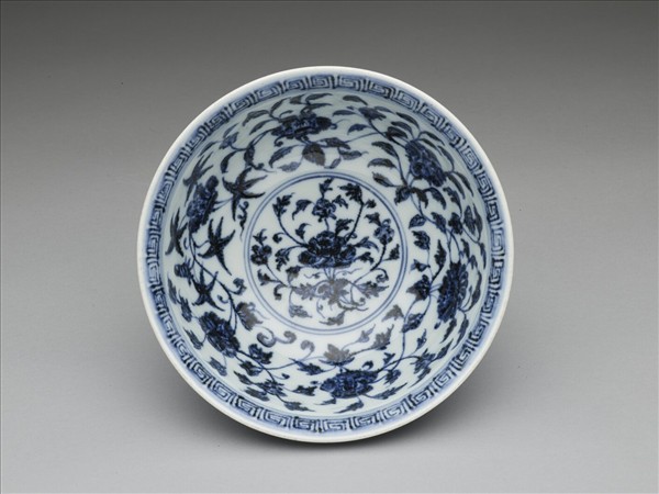 官窯 青花花卉紋碗