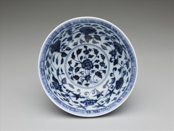 官窯 青花花卉紋碗