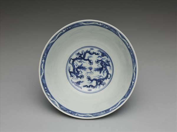 青花雲龍紋碗