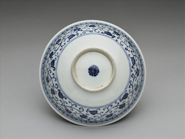官窯 青花花卉紋碗