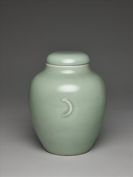 冬青釉蓋罐