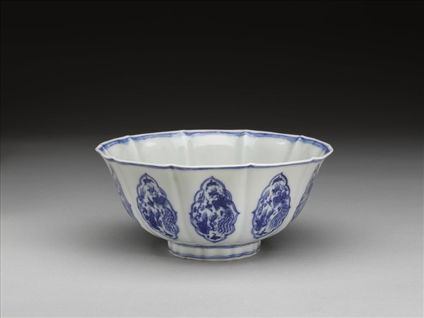 官窯 青花鳳凰牡丹花式碗