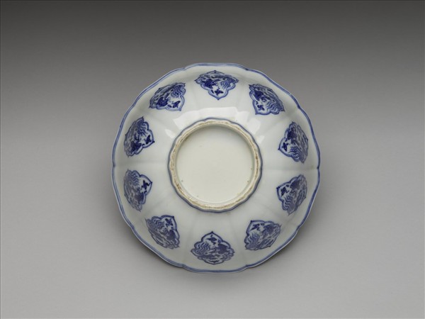 官窯 青花鳳凰牡丹花式碗