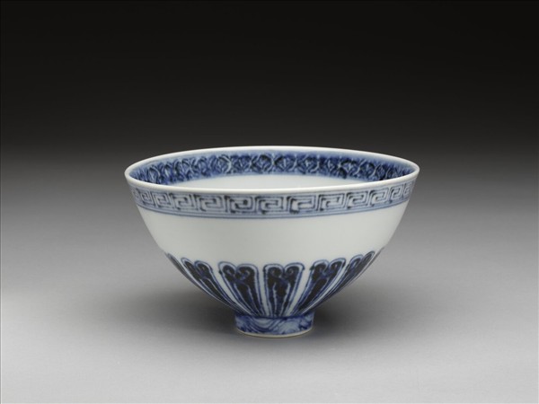 官窯 青花花卉紋碗